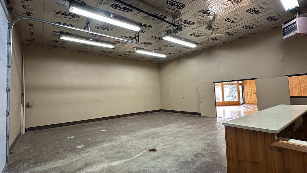 7125 Clinton Road, Loves Park, IL 61111