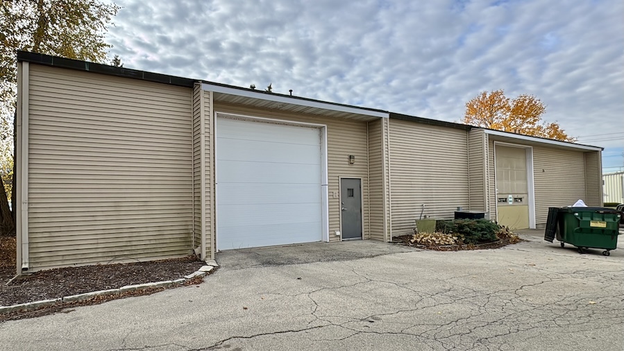 7125 Clinton Road, Loves Park, IL 61111