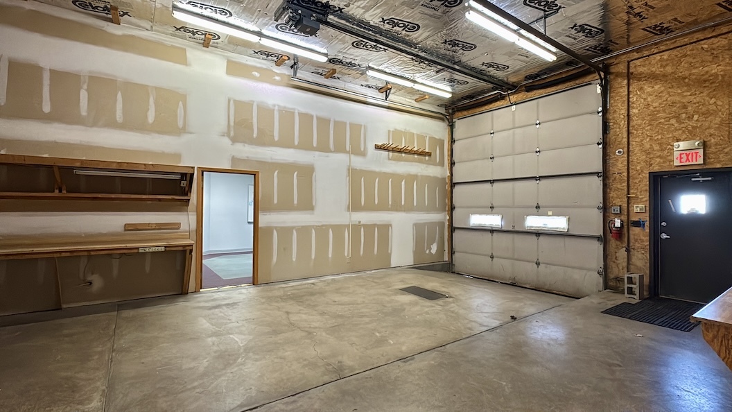 7125 Clinton Road, Loves Park, IL 61111