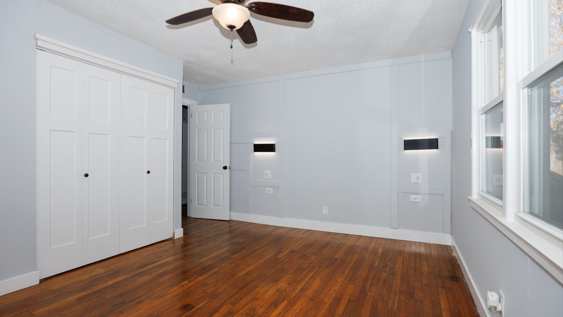 1811 E Lincoln Street, Bloomington, IL 61701