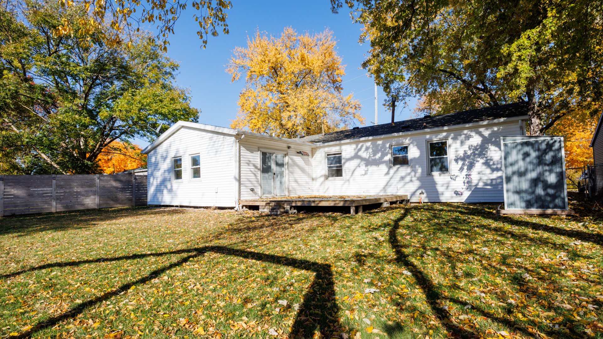 1811 E Lincoln Street, Bloomington, IL 61701