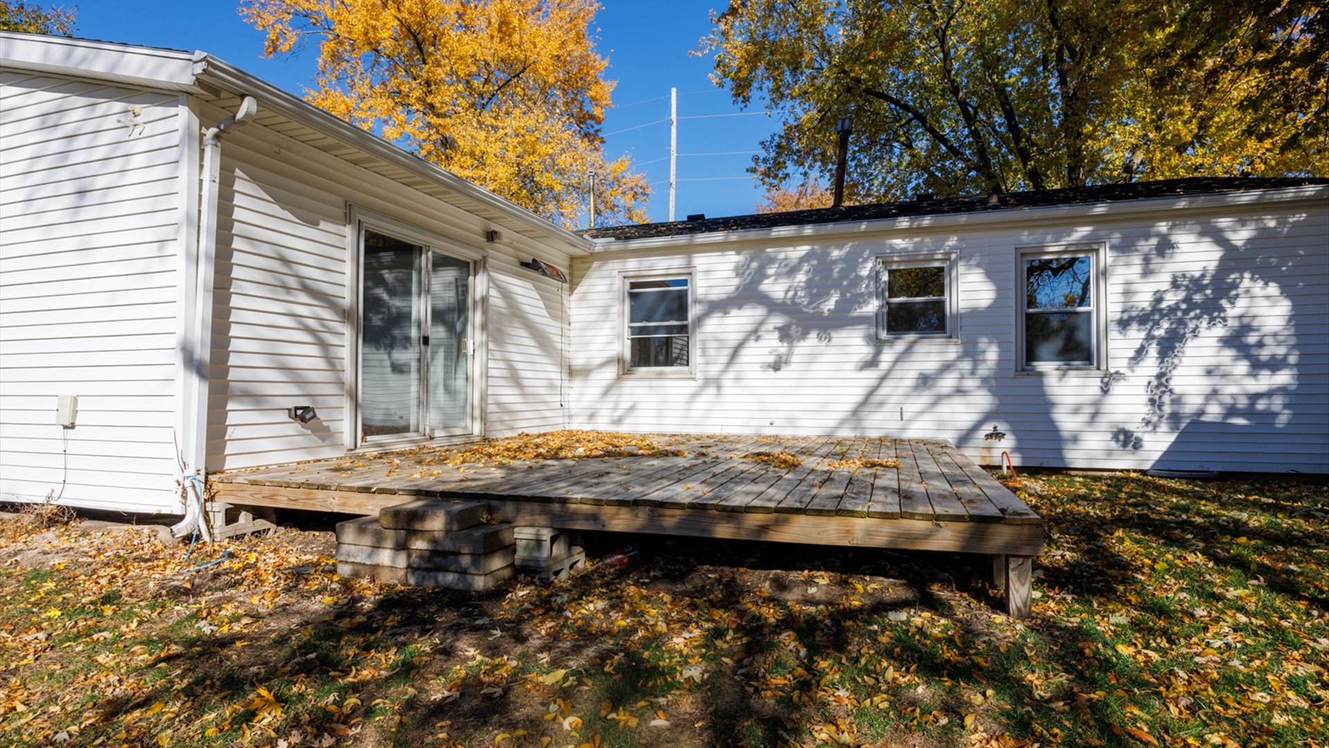 1811 E Lincoln Street, Bloomington, IL 61701