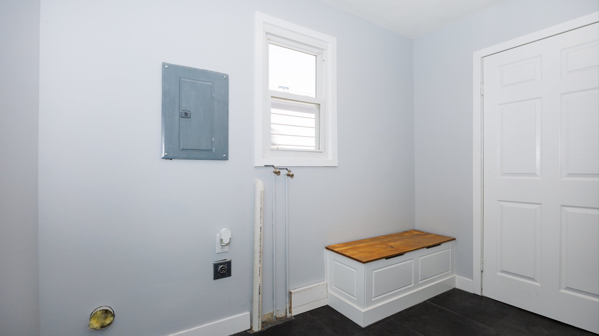 1811 E Lincoln Street, Bloomington, IL 61701