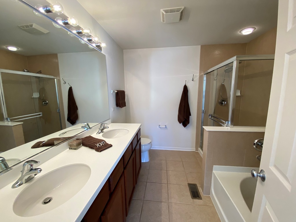 210 Dorset Avenue, Oswego, IL 60543