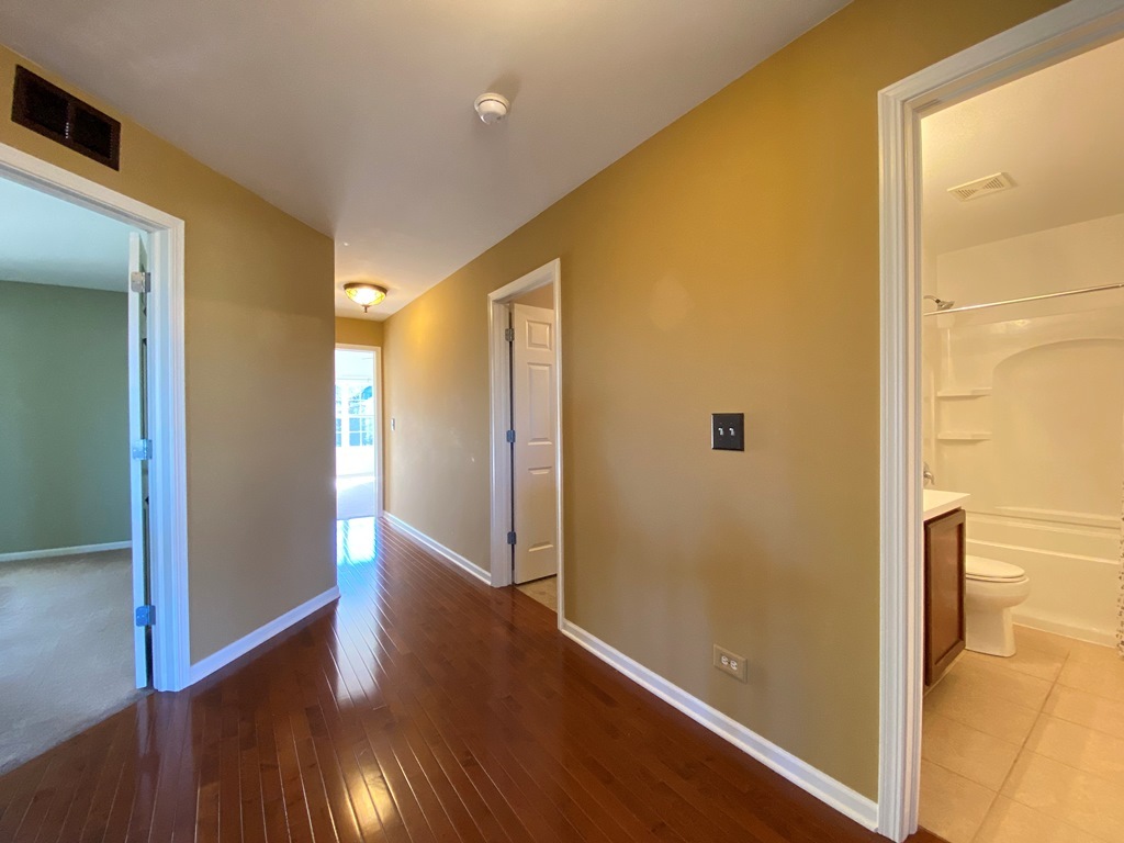 210 Dorset Avenue, Oswego, IL 60543