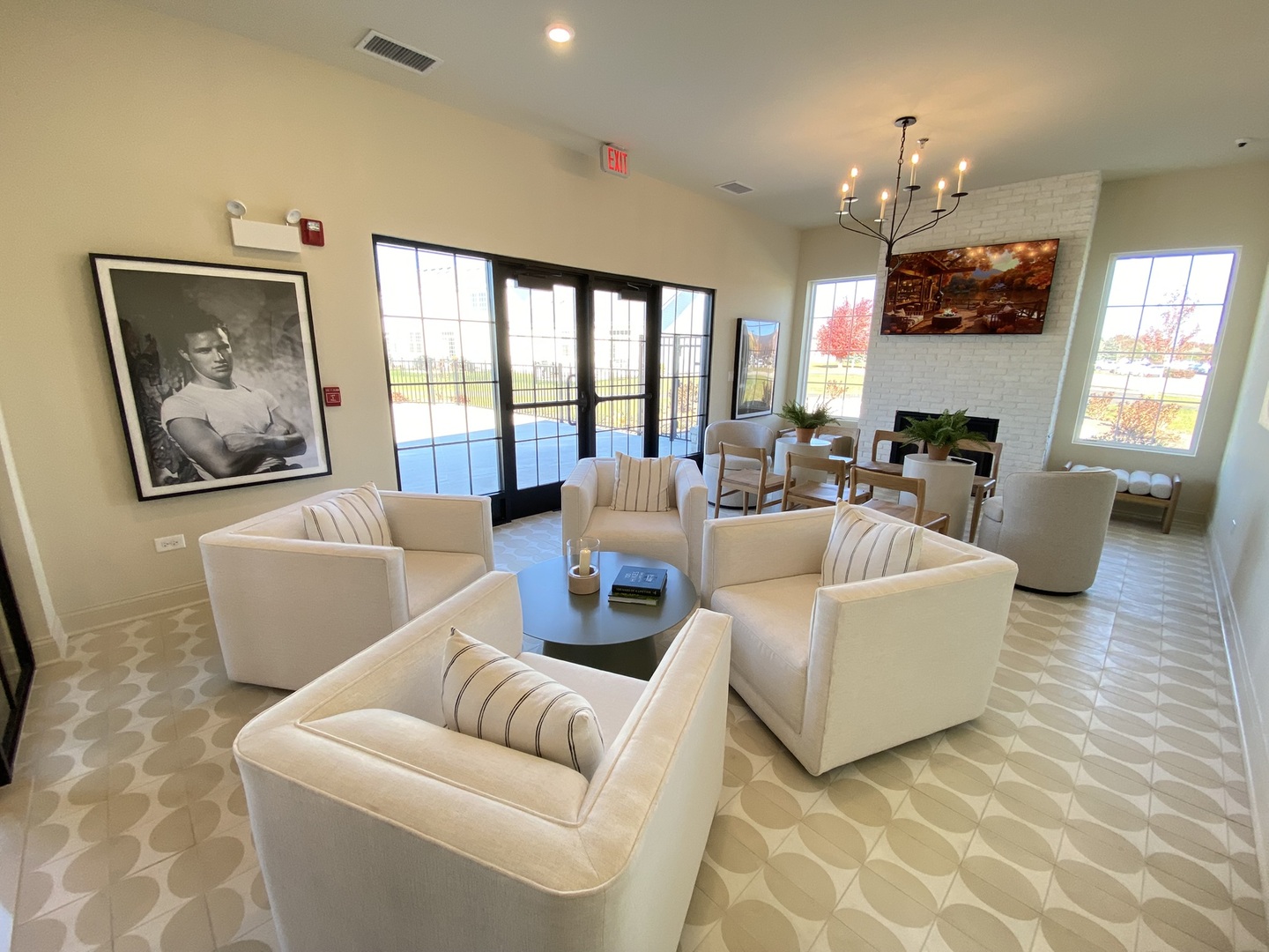 210 Dorset Avenue, Oswego, IL 60543