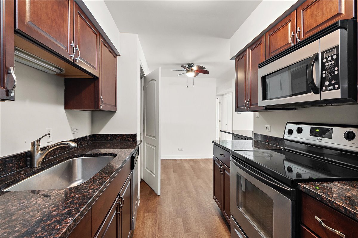 17528 71st Avenue #2D, Tinley Park, IL 60477