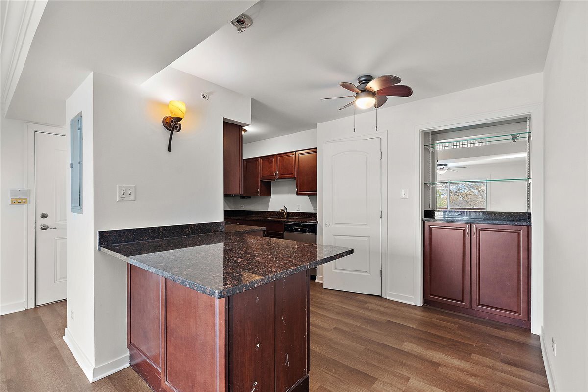 17528 71st Avenue #2D, Tinley Park, IL 60477