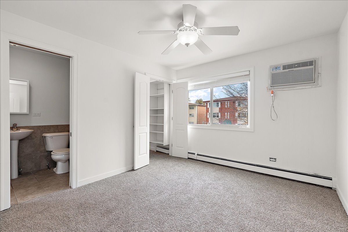 17528 71st Avenue #2D, Tinley Park, IL 60477