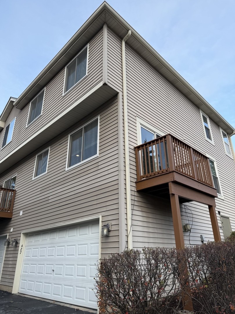 11S427 Rachael Court, Willowbrook, IL 60527