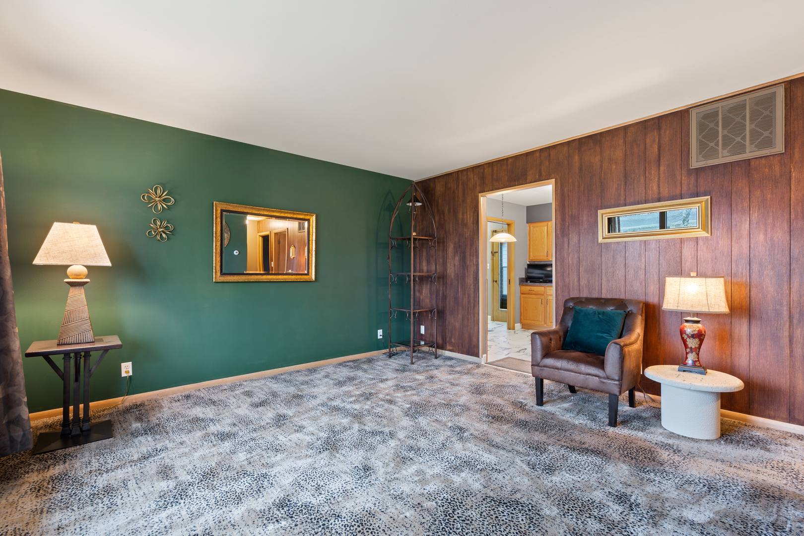 537-541 N Edgelawn Drive #537, Aurora, IL 60506