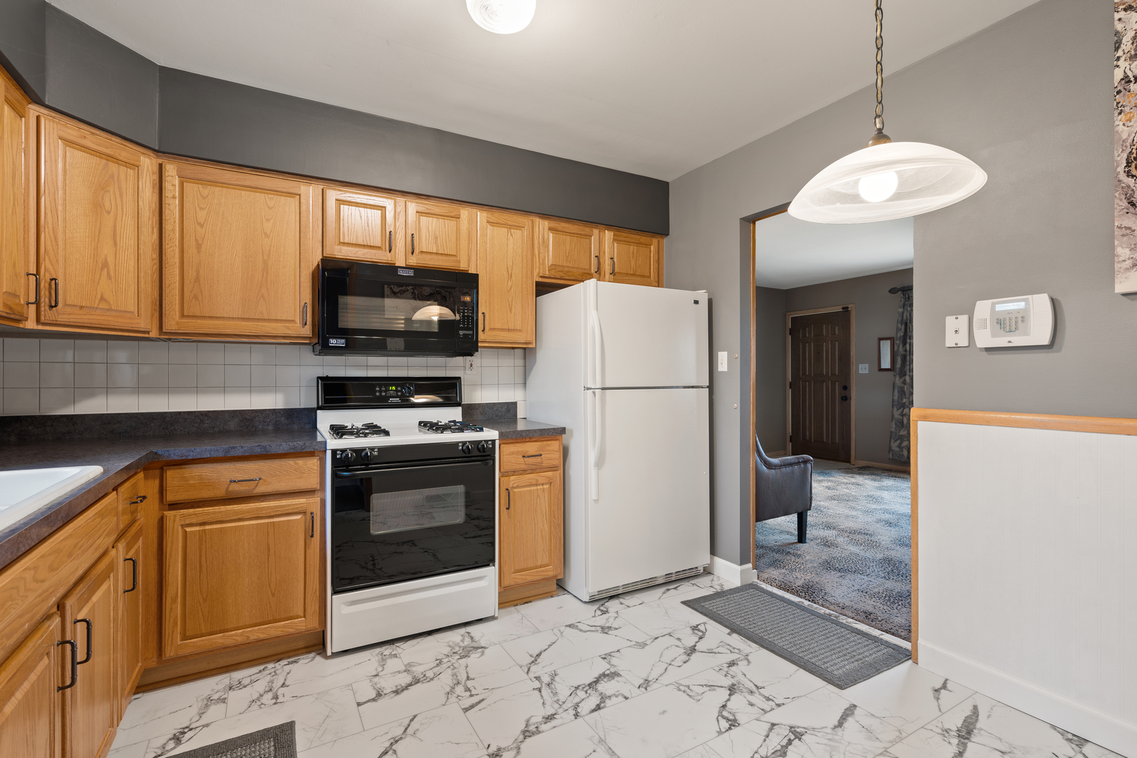 537-541 N Edgelawn Drive #537, Aurora, IL 60506