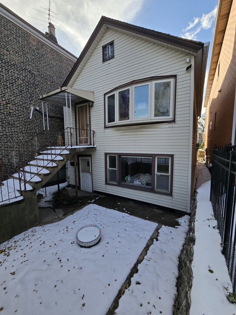 3720 S Hermitage Avenue, Chicago, IL 60609