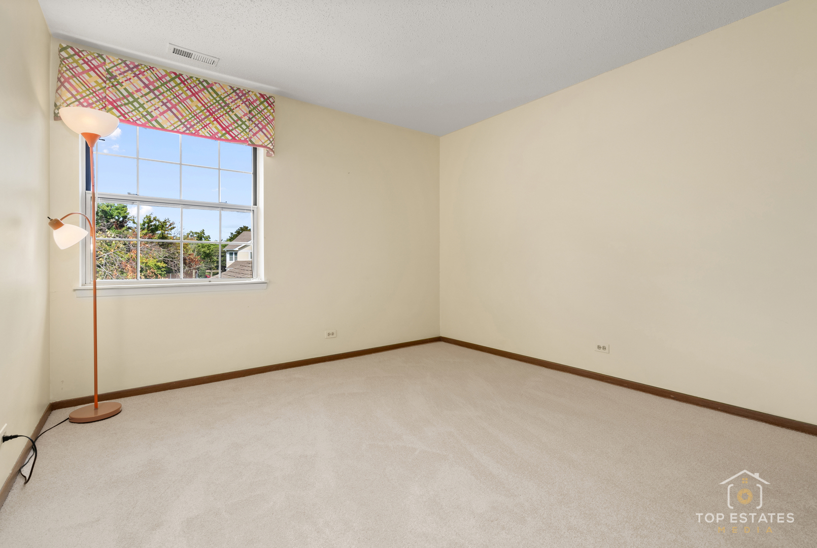 751 W Happfield Drive, Arlington Heights, IL 60004