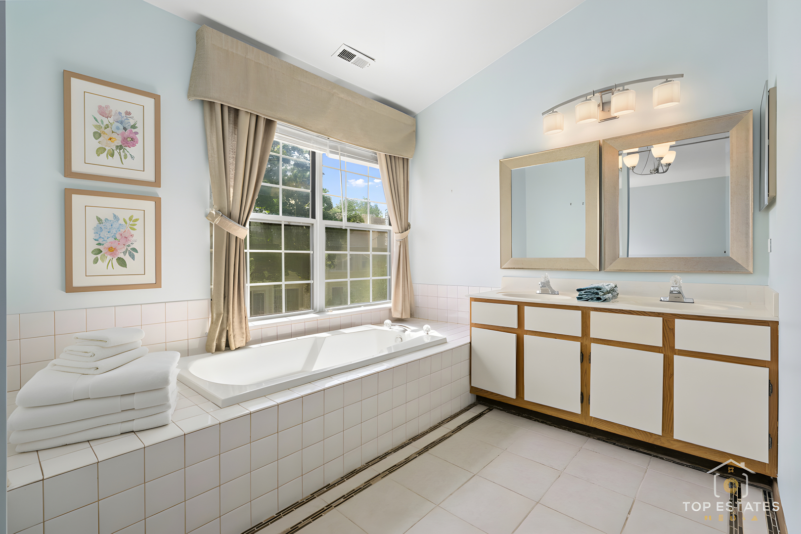 751 W Happfield Drive, Arlington Heights, IL 60004