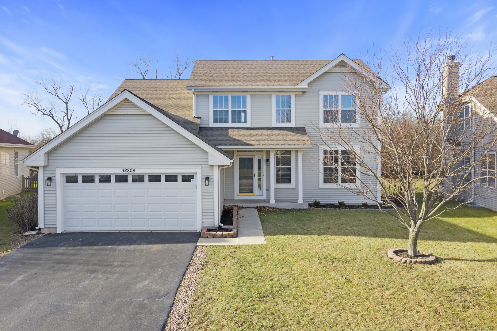 32804 Bending Creek, McHenry, IL 60051