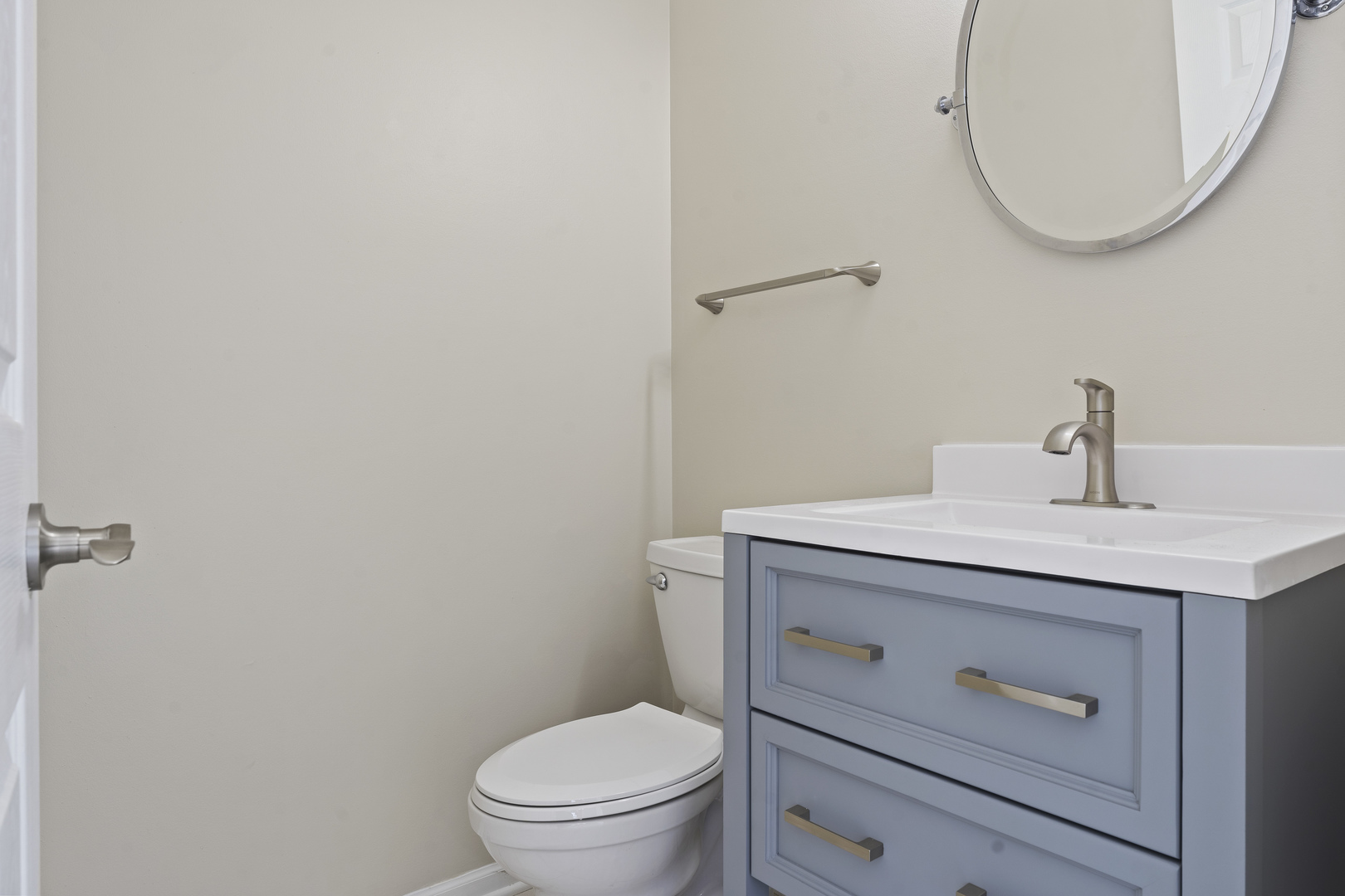 32804 Bending Creek, McHenry, IL 60051