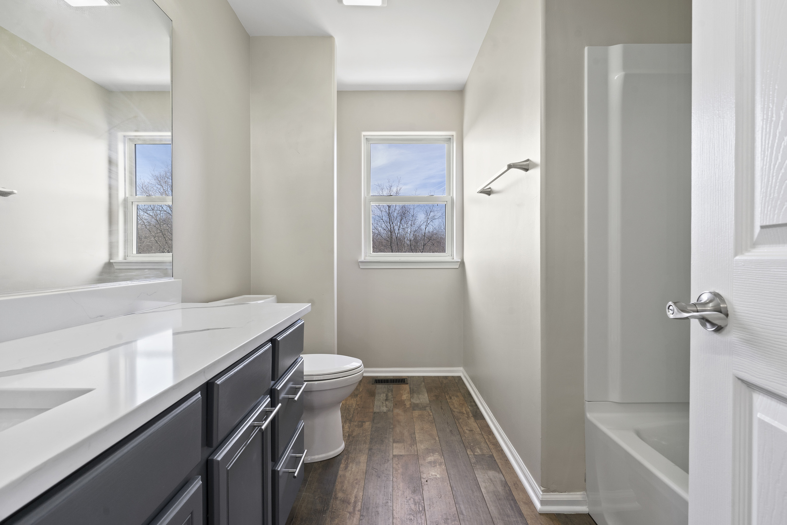 32804 Bending Creek, McHenry, IL 60051