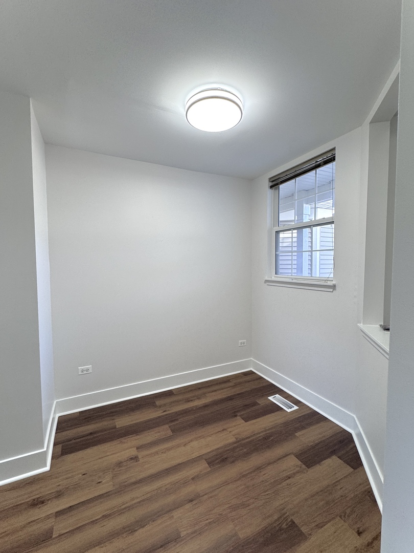 2406 Sheehan Drive, Naperville, IL 60564