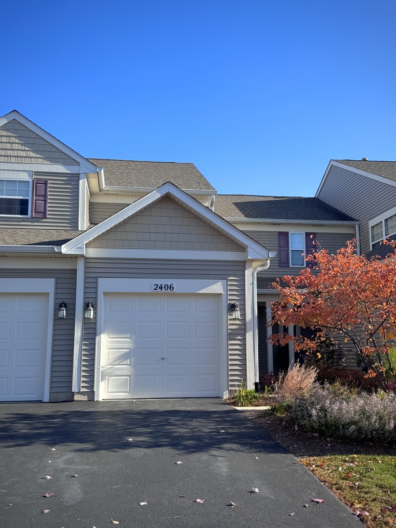 2406 Sheehan Drive, Naperville, IL 60564