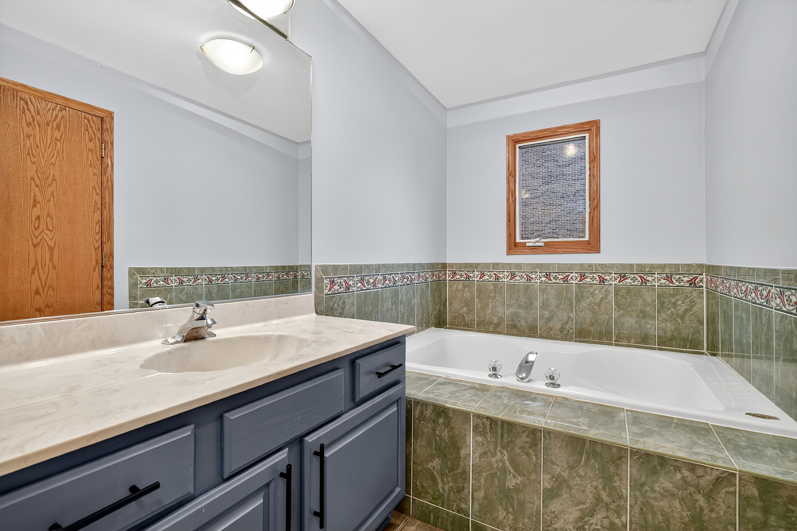 7912 W 105th Street, Palos Hills, IL 60465