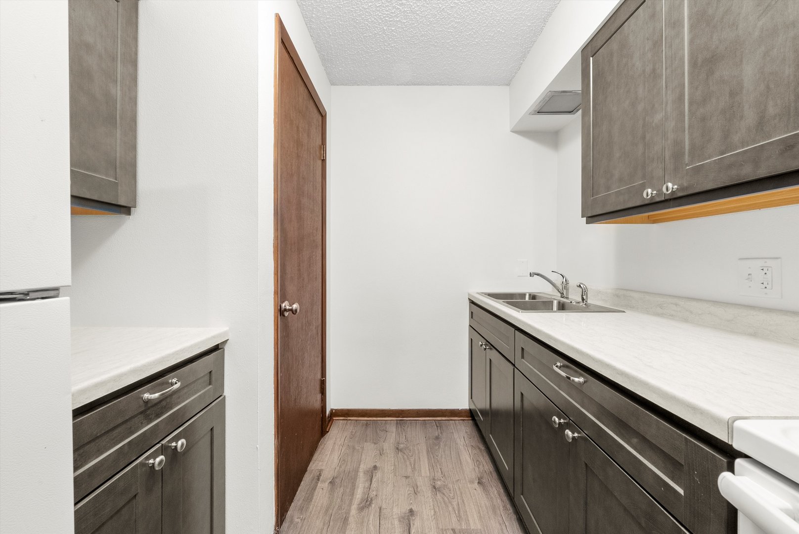 609 E 3rd Street #5, Lockport, IL 60441