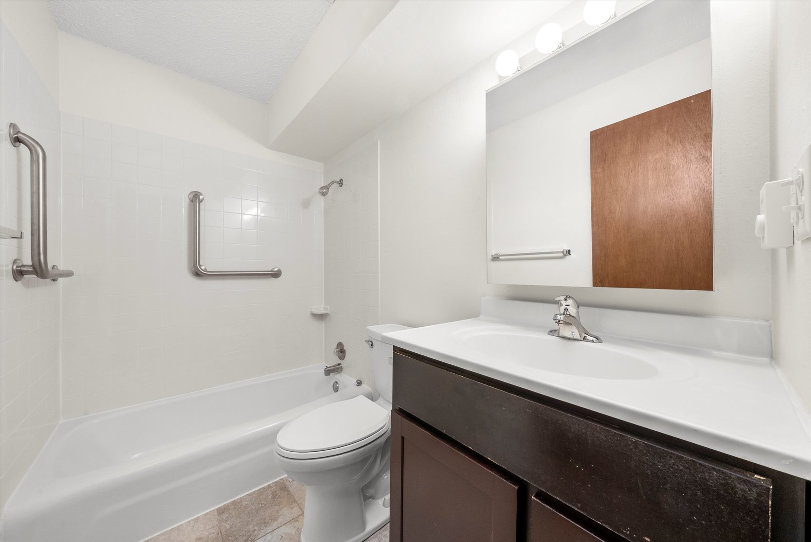 609 E 3rd Street #5, Lockport, IL 60441