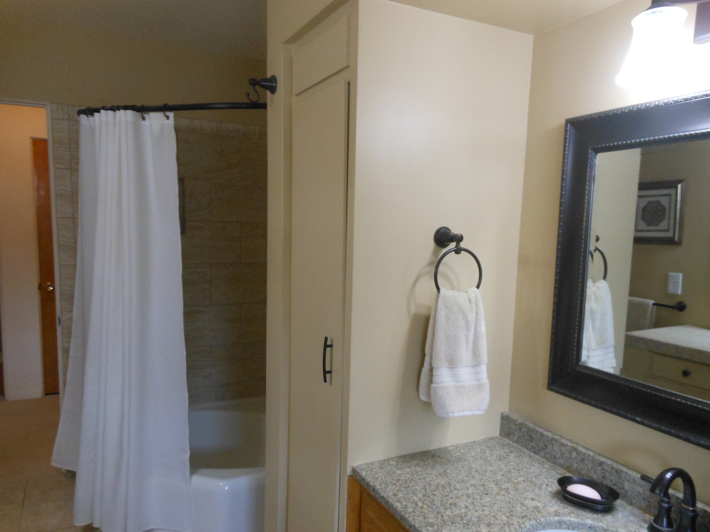 1616 Heiden Avenue, Crest Hill, IL 60403