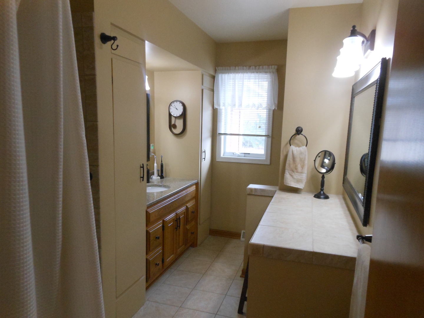 1616 Heiden Avenue, Crest Hill, IL 60403