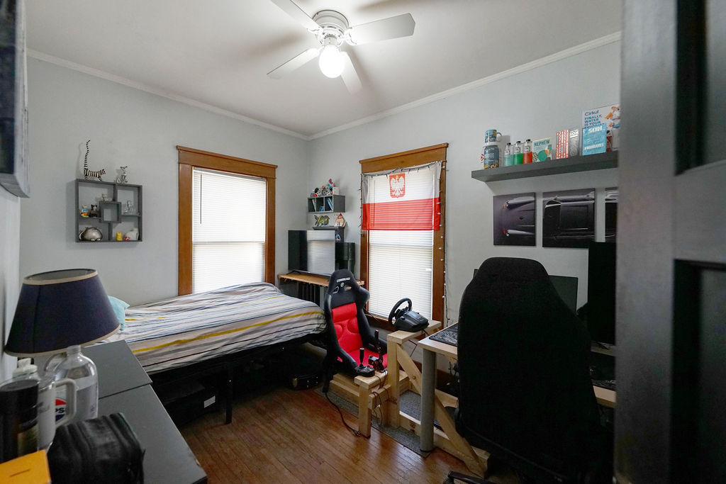 149 S Gladstone Avenue, Aurora, IL 60506