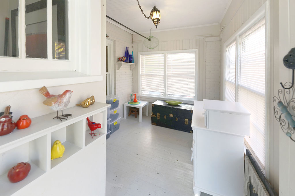 149 S Gladstone Avenue, Aurora, IL 60506