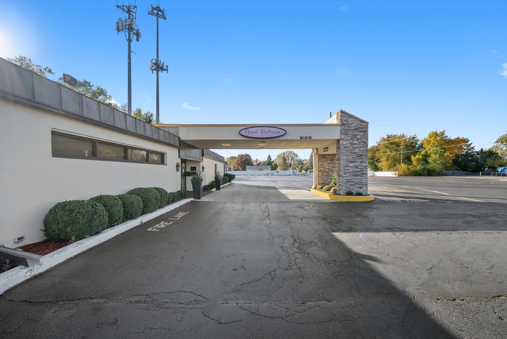 8200 S Cicero Avenue, Burbank, IL 60459