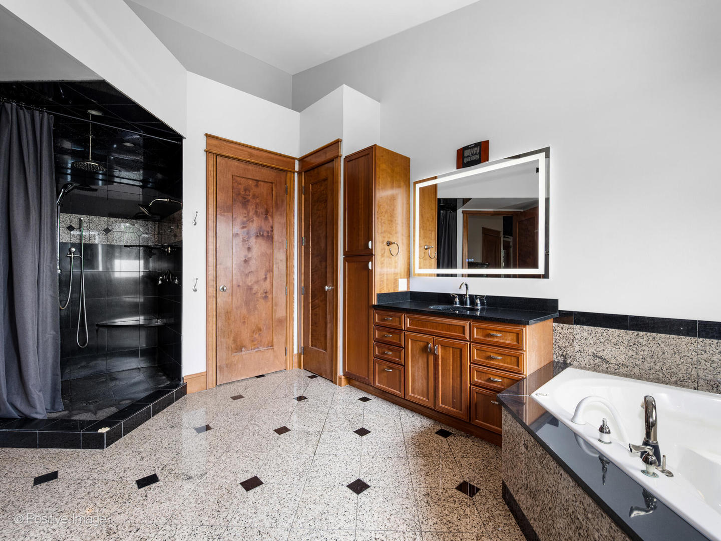 4218 Florence Avenue, Downers Grove, IL 60515