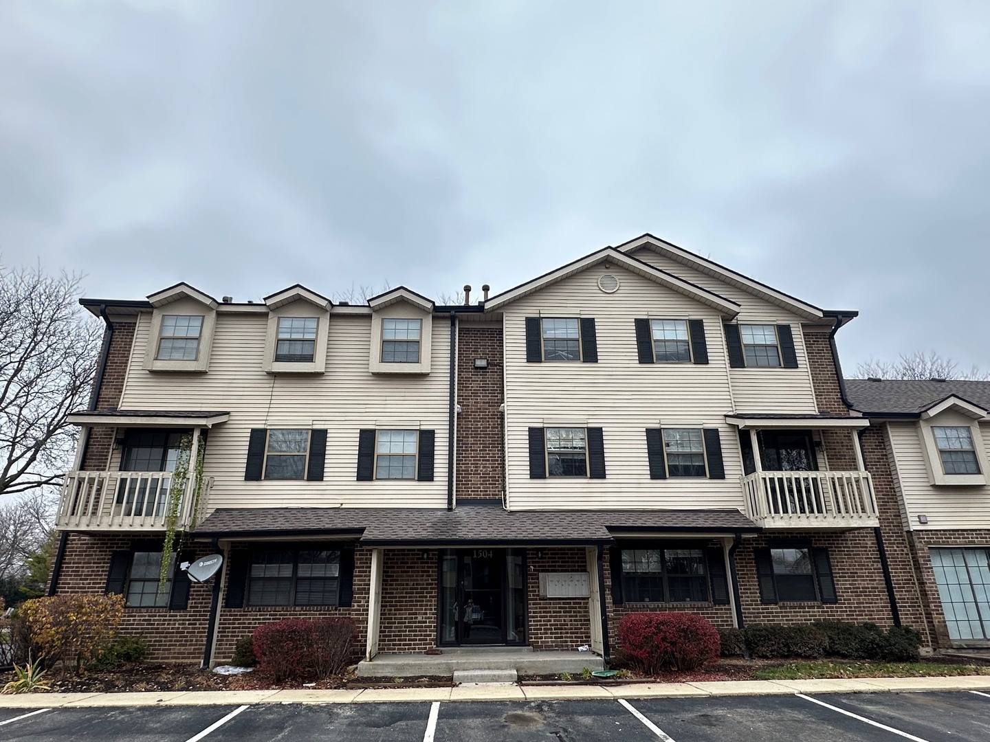 1504 W Jefferson Avenue #A, Naperville, IL 60540