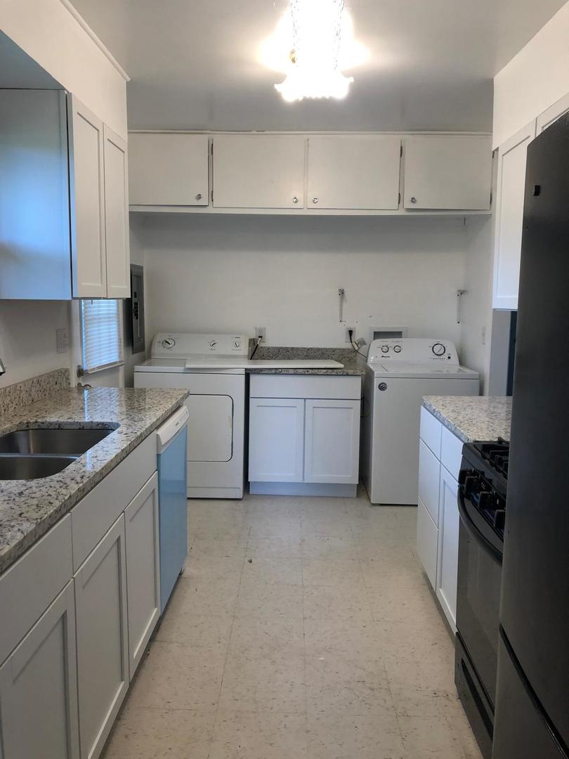 116 Pauline Avenue, Crystal Lake, IL 60014