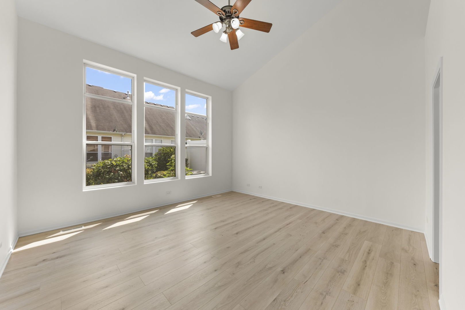 911 Bluebell Circle, Joliet, IL 60431