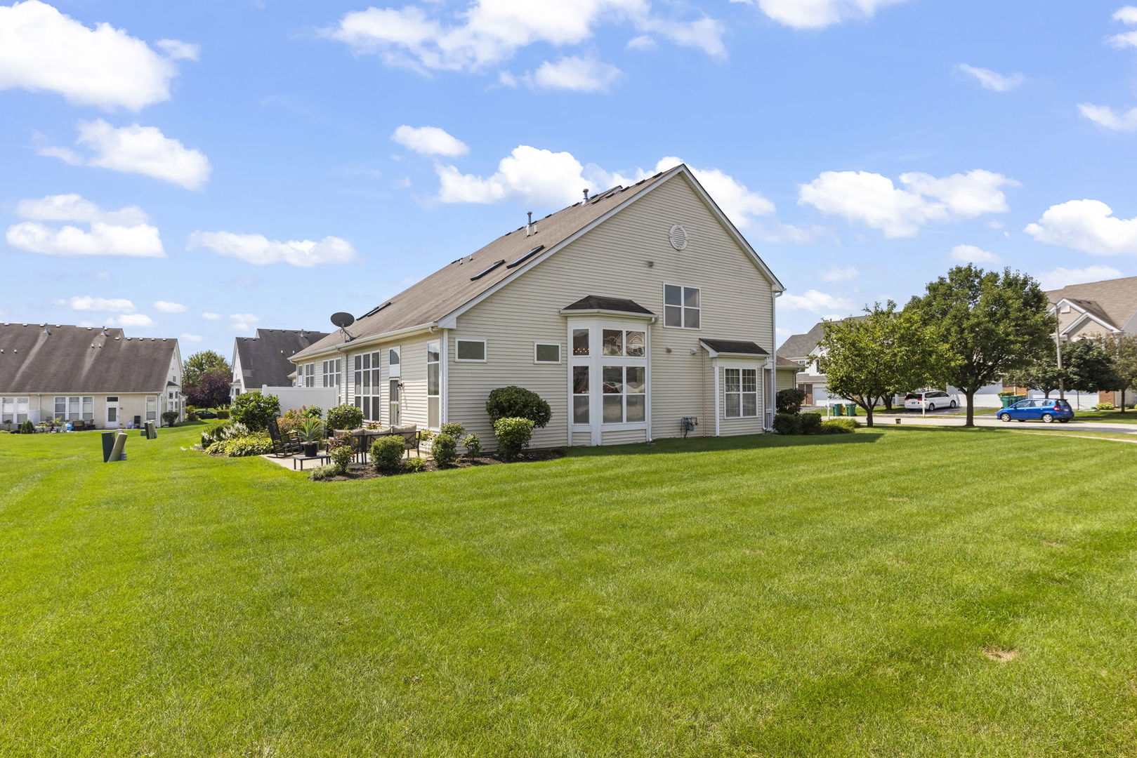 911 Bluebell Circle, Joliet, IL 60431