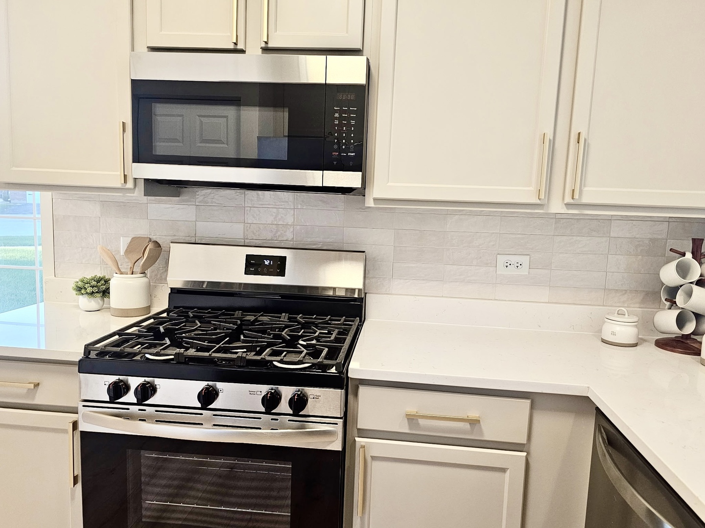 911 Bluebell Circle, Joliet, IL 60431