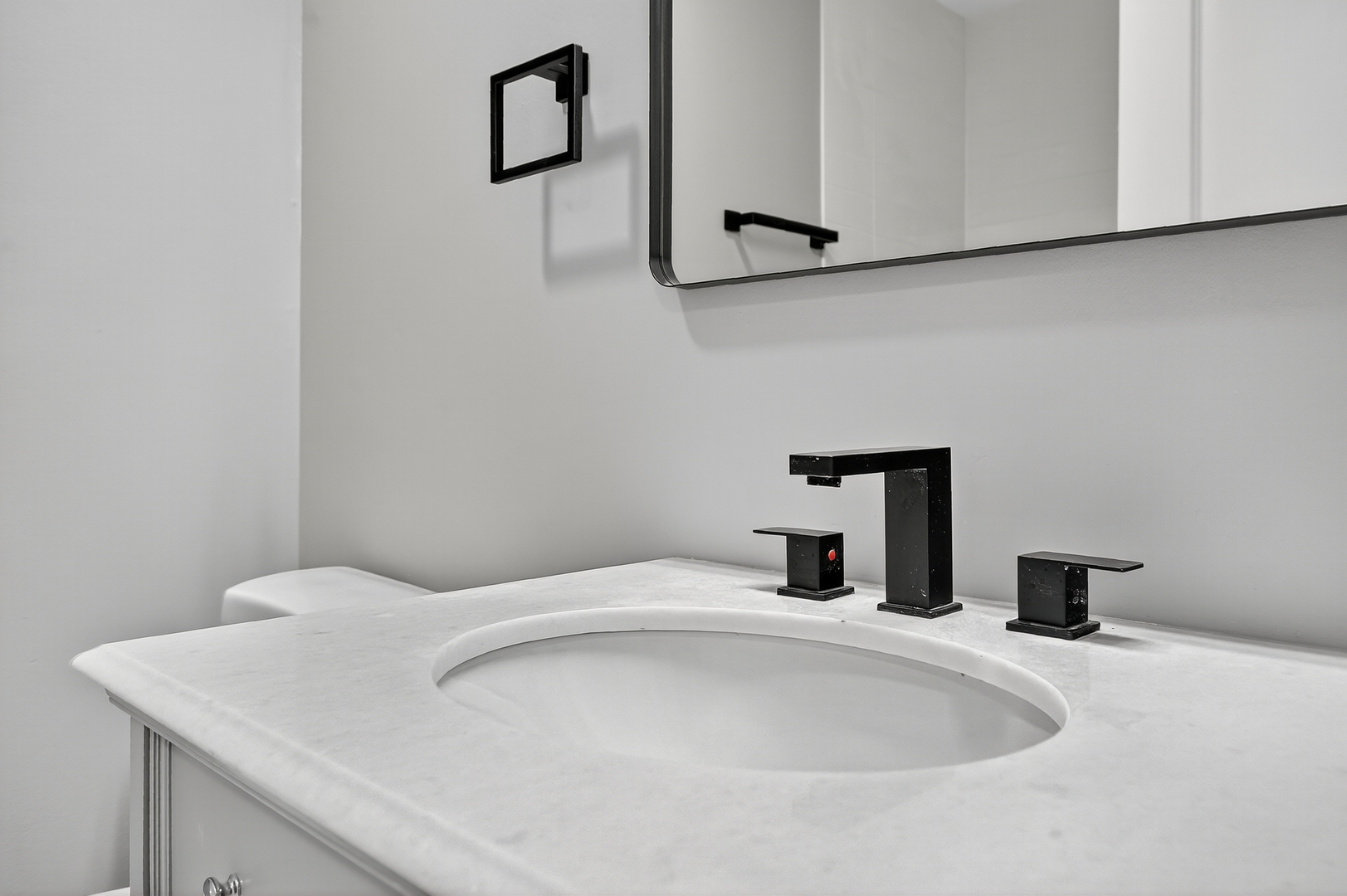 1245 WINAKI Trail, Algonquin, IL 60102