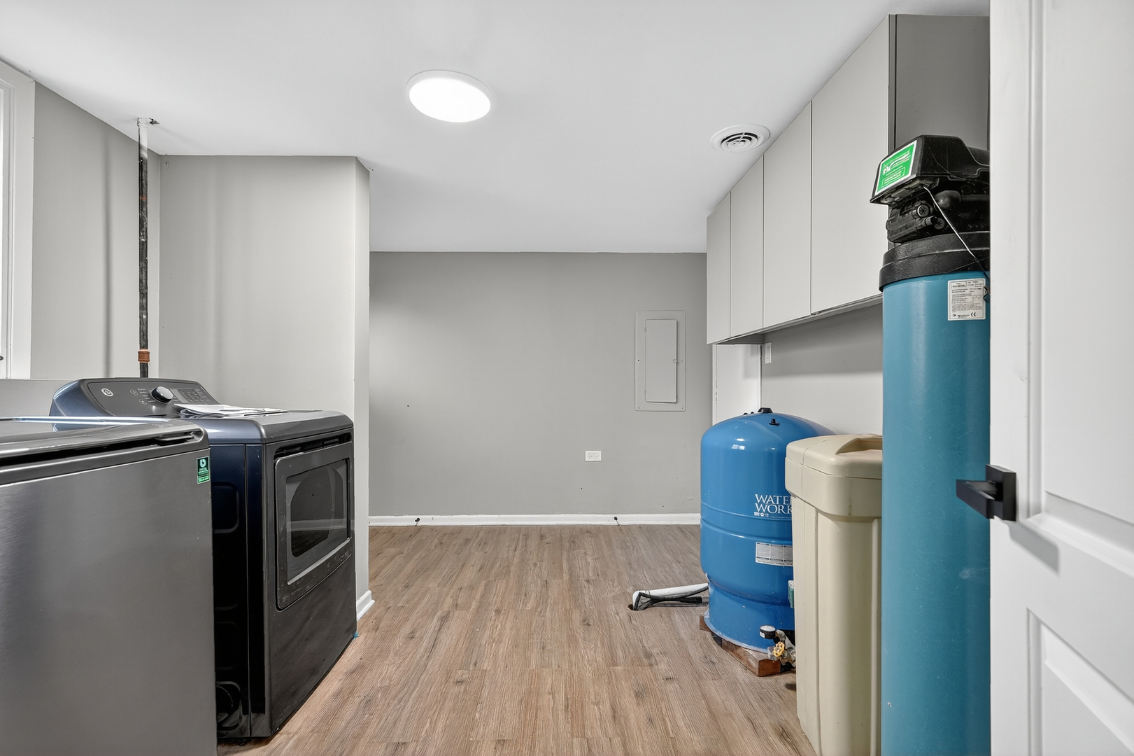 1245 WINAKI Trail, Algonquin, IL 60102