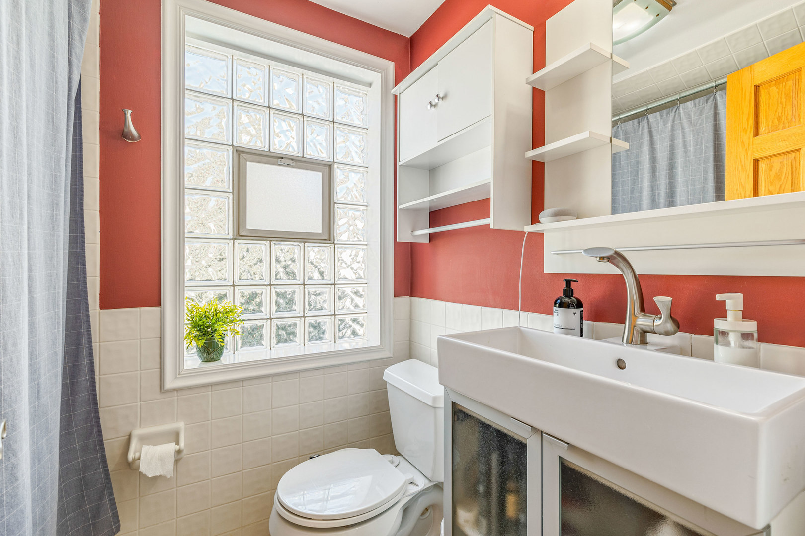 2428 Clarke Street, River Grove, IL 60171