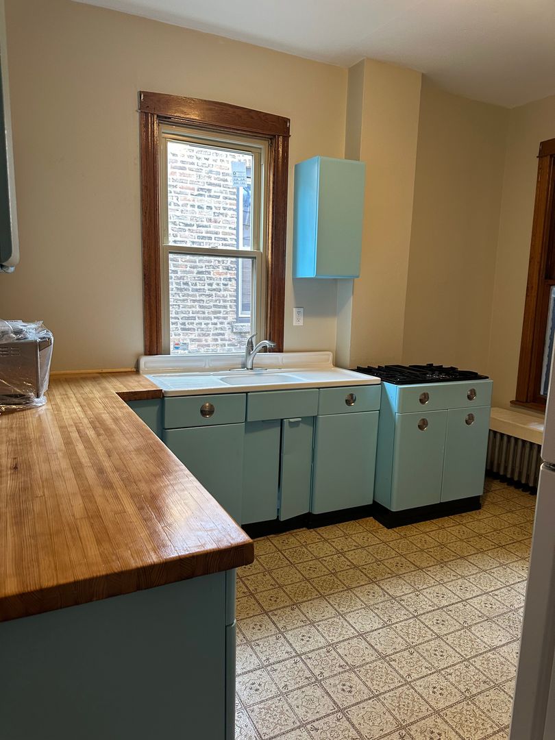 2611 W Walton Street #2, Chicago, IL 60622