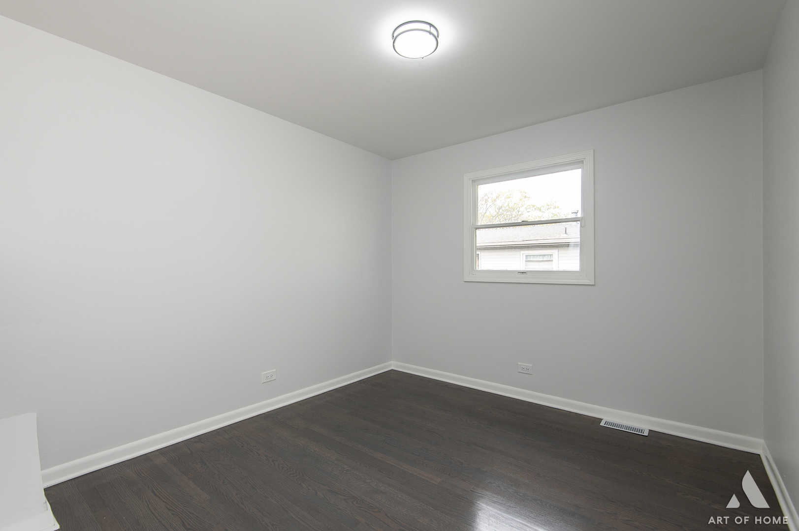 251 N Pleasant Drive, Glenwood, IL 60425