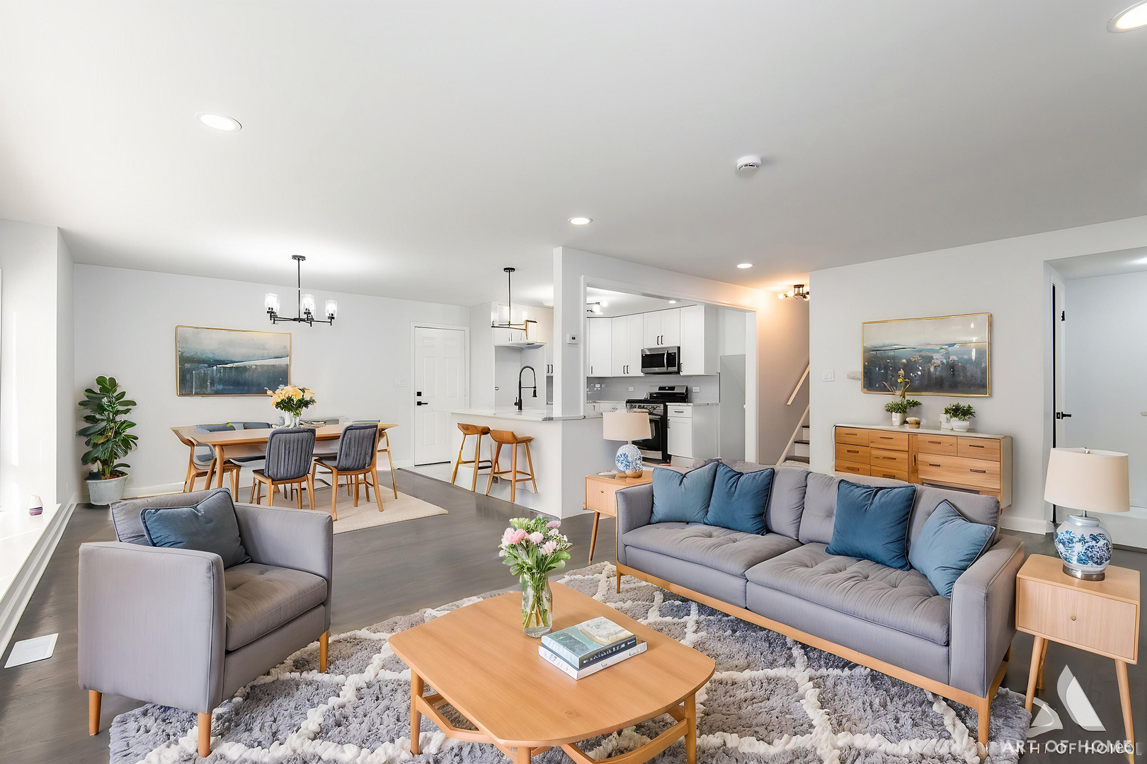 251 N Pleasant Drive, Glenwood, IL 60425