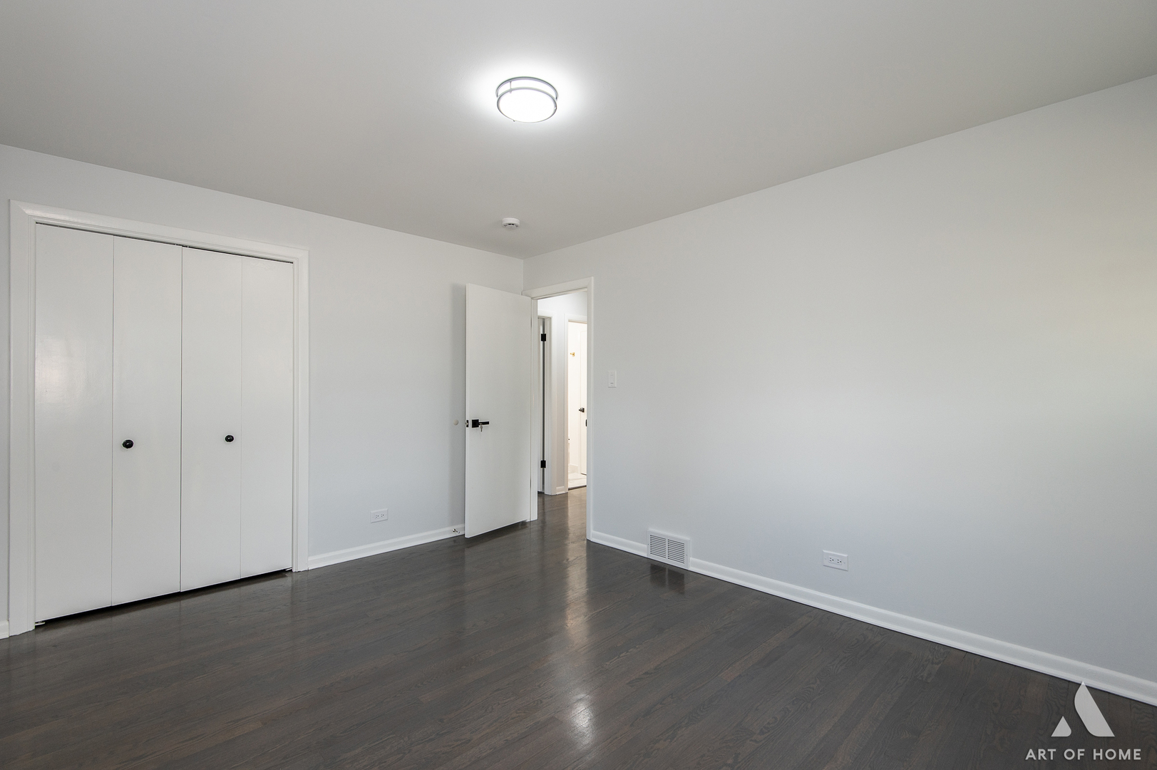 251 N Pleasant Drive, Glenwood, IL 60425