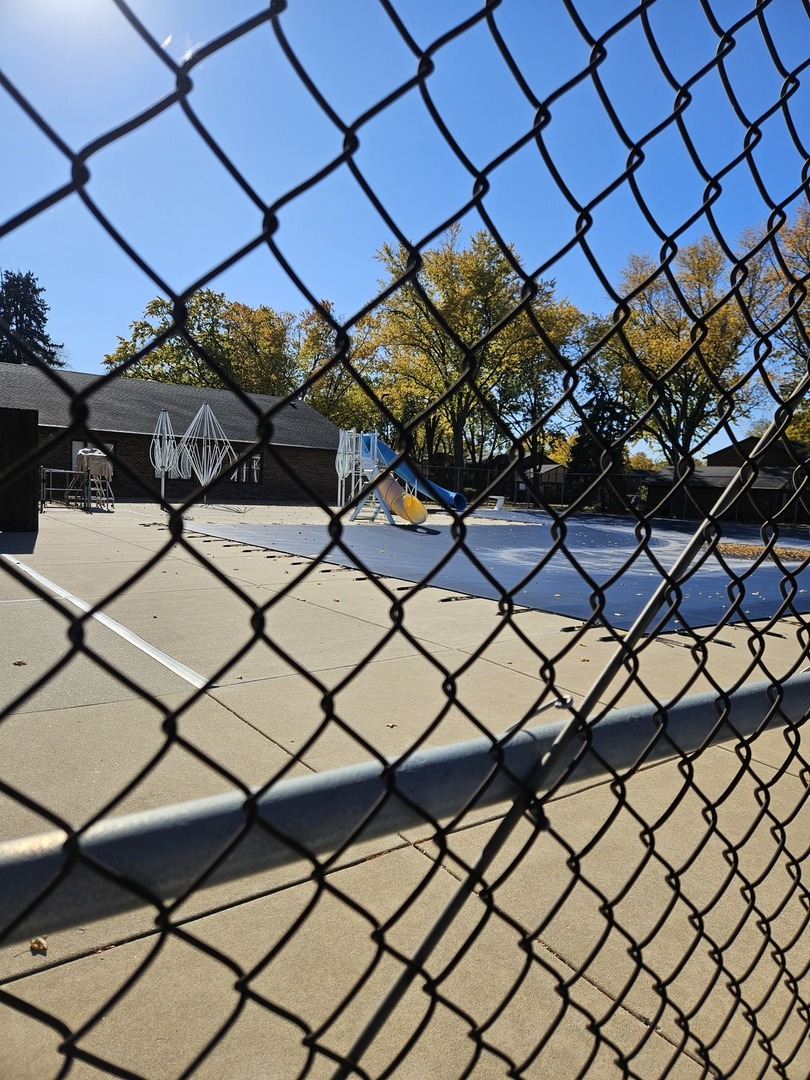 1S156 Radford Lane, Villa Park, IL 60181