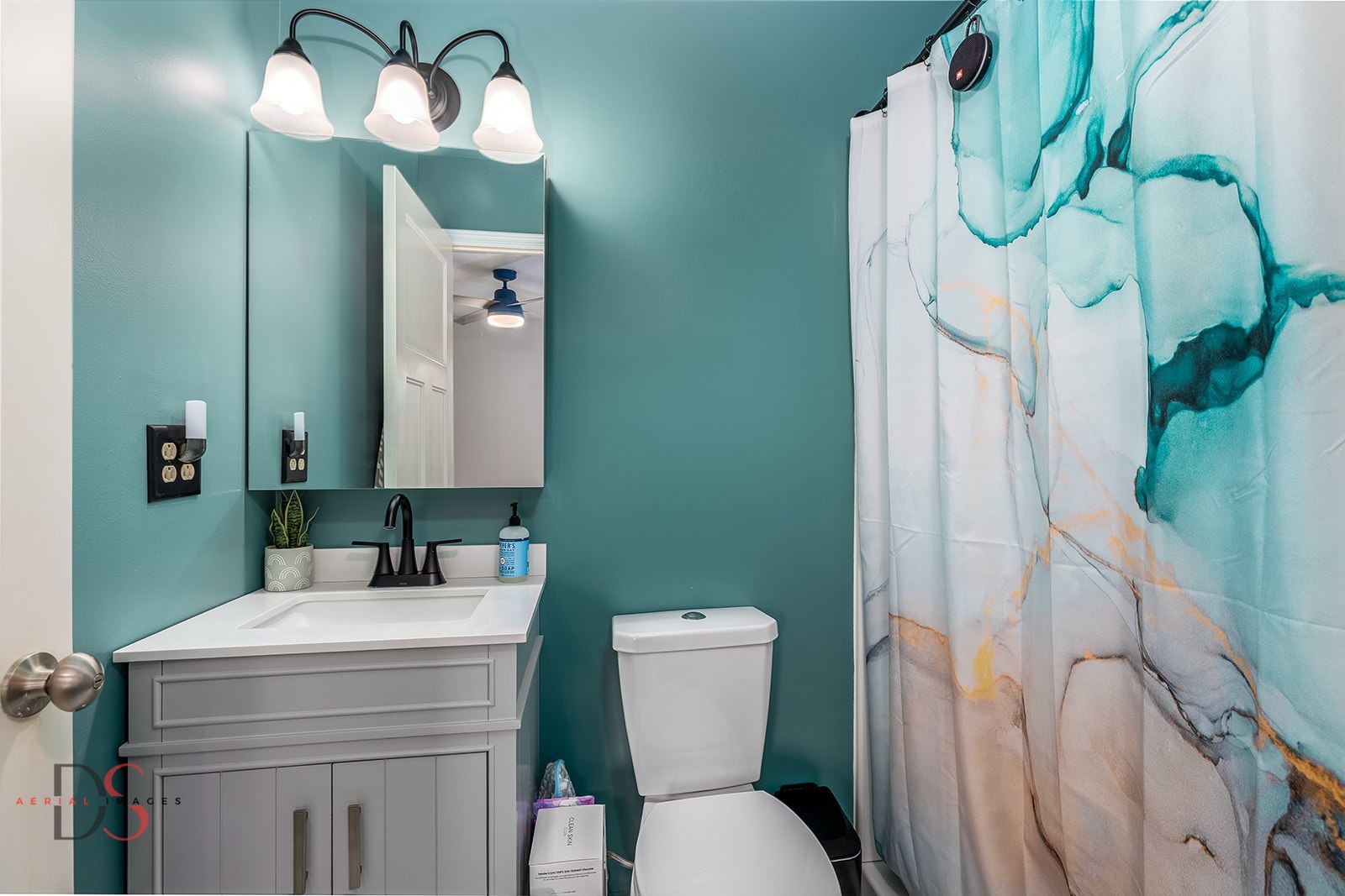 326 S Market Street, Seneca, IL 61360