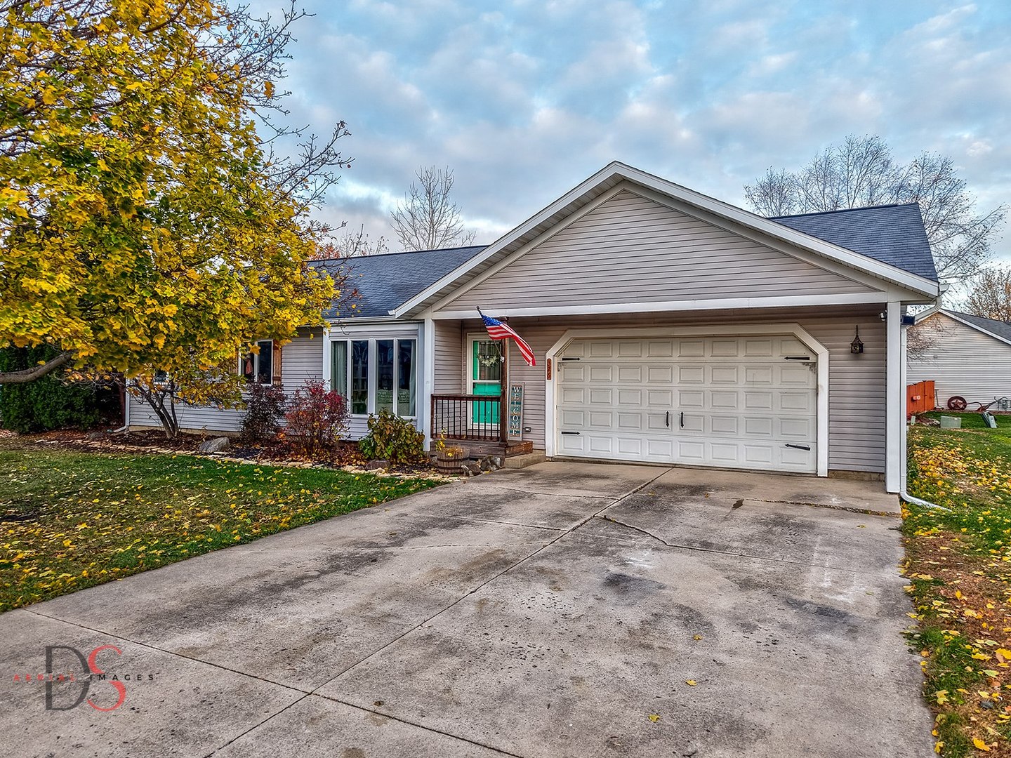 326 S Market Street, Seneca, IL 61360