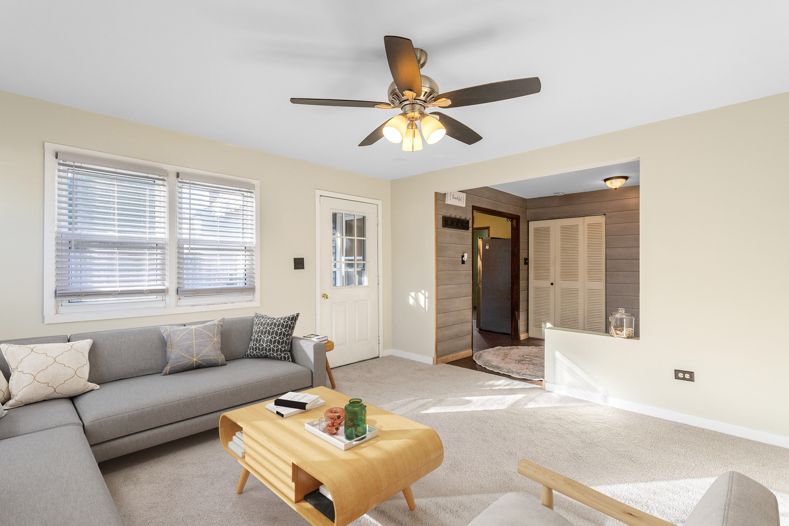 8635 44th Place, Lyons, IL 60534