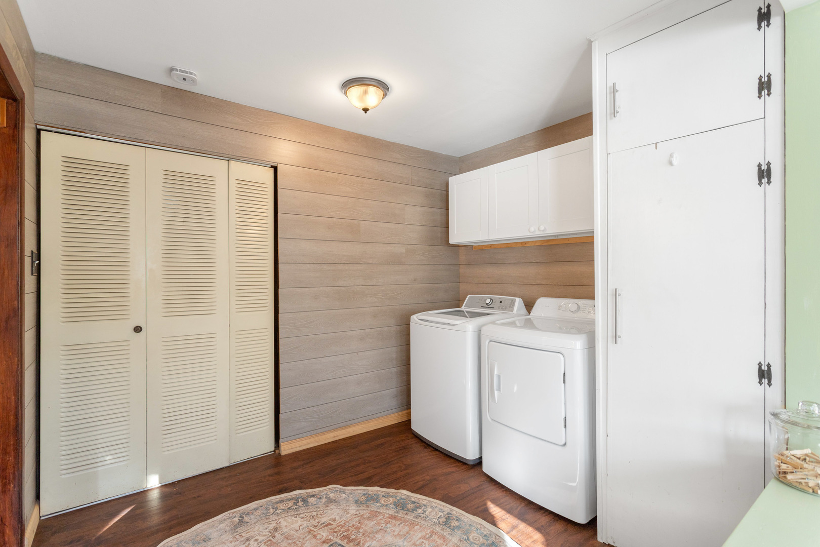 8635 44th Place, Lyons, IL 60534